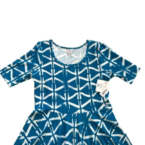 LuLaRoe Nicole Blue White Print Short Sleeve Drop Wasit Midi Dress Plus 3XL NEW - Picture 8 of 12